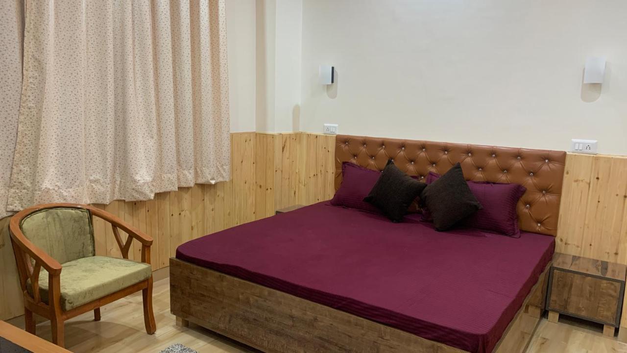Tulip Flowing River View Hotel. Shamshi Ngoại thất bức ảnh