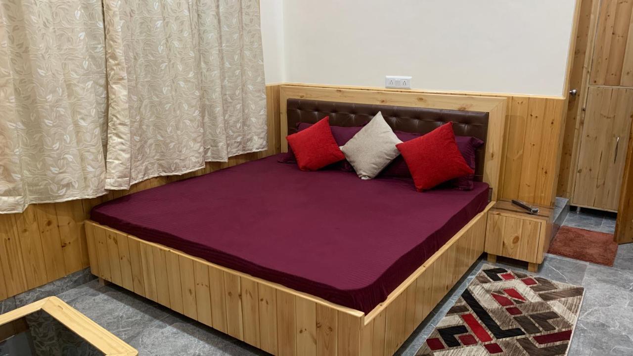 Tulip Flowing River View Hotel. Shamshi Ngoại thất bức ảnh